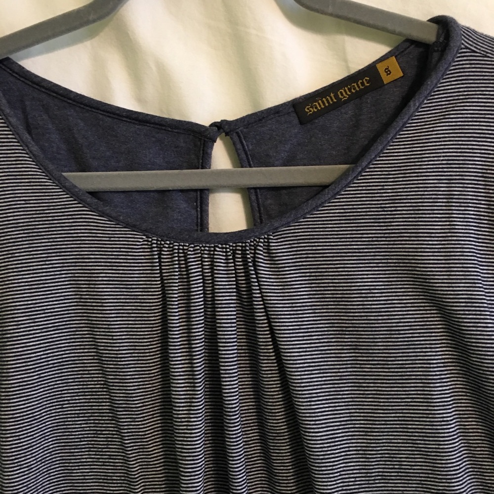Dress - Picture 2 of 4
